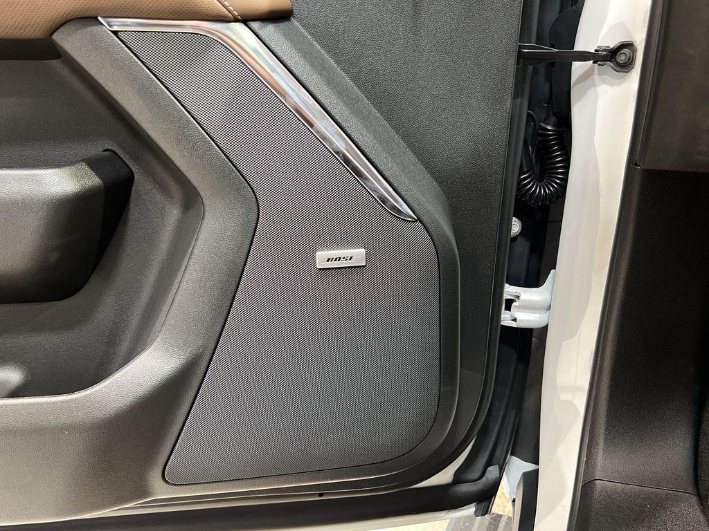 new 2025 Chevrolet Suburban car, priced at $97,165