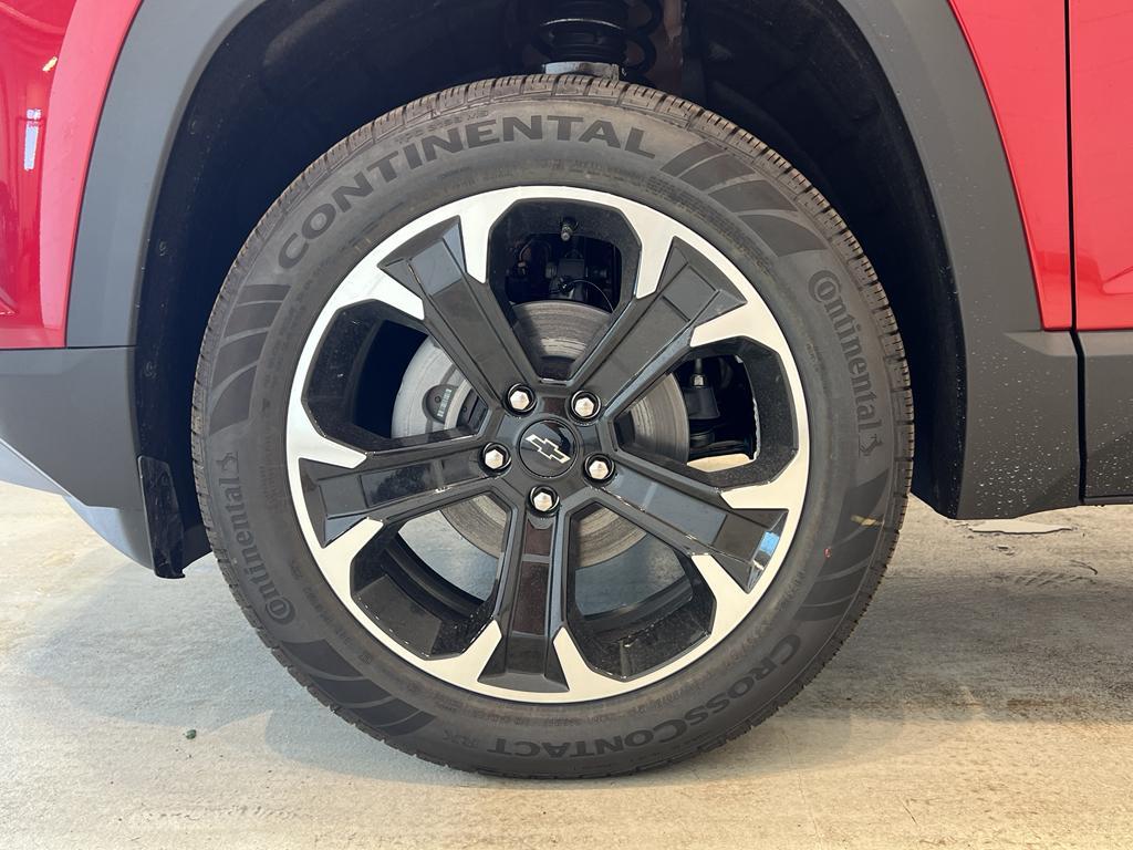new 2026 Chevrolet Equinox car, priced at $36,905