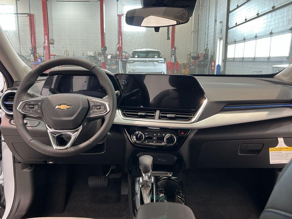 new 2025 Chevrolet Trax car, priced at $25,760