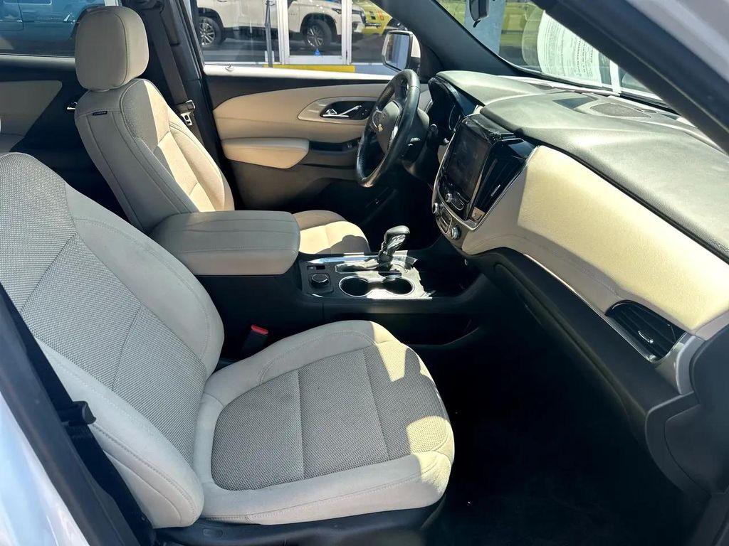 used 2022 Chevrolet Traverse car, priced at $24,810