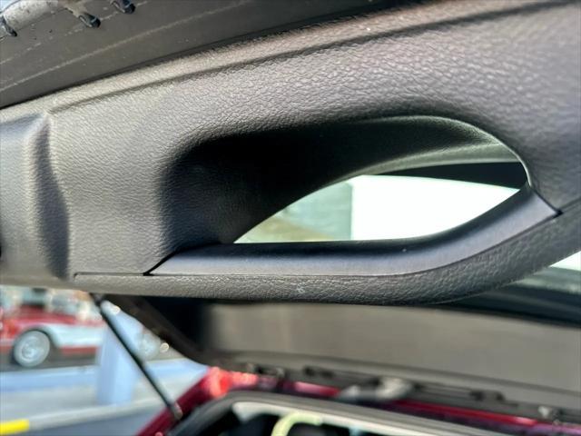 used 2020 Jeep Cherokee car, priced at $25,960