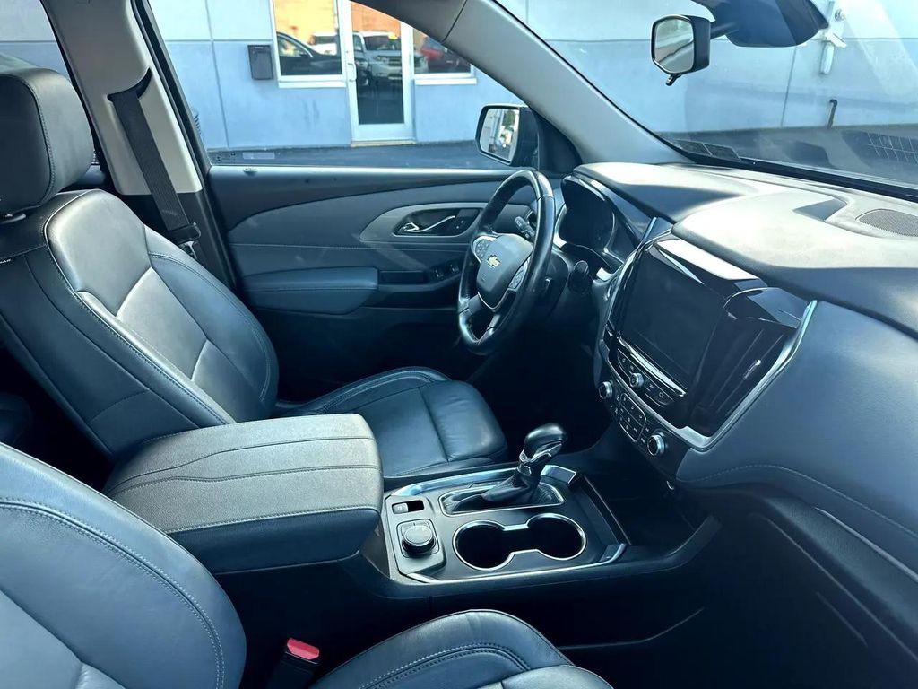 used 2021 Chevrolet Traverse car, priced at $27,960