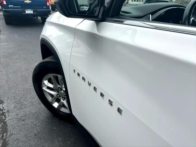 used 2019 Chevrolet Traverse car, priced at $19,620