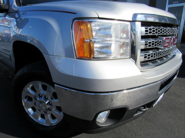 used 2013 GMC Sierra 2500 car, priced at $31,875