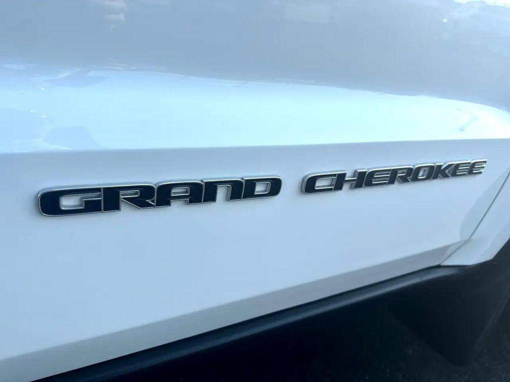 used 2018 Jeep Grand Cherokee car, priced at $17,980