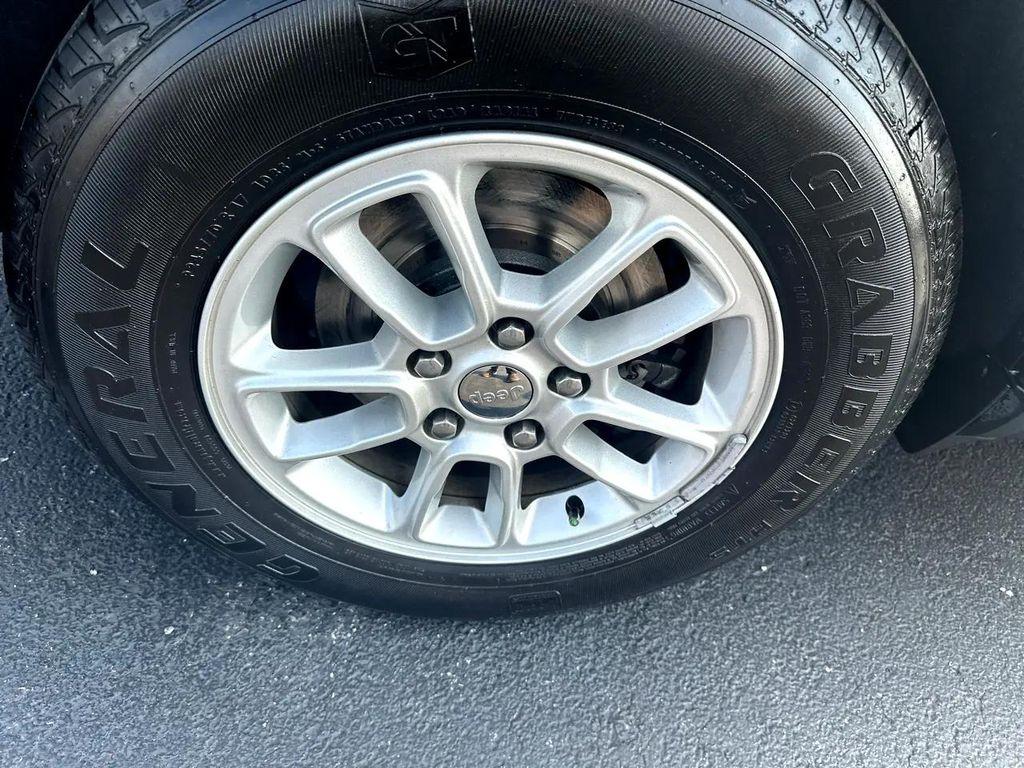 used 2018 Jeep Grand Cherokee car, priced at $17,980