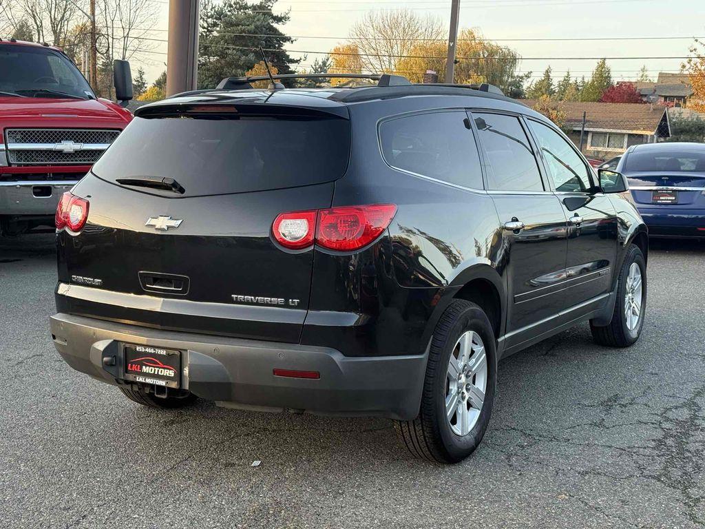 used 2009 Chevrolet Traverse car, priced at $5,950