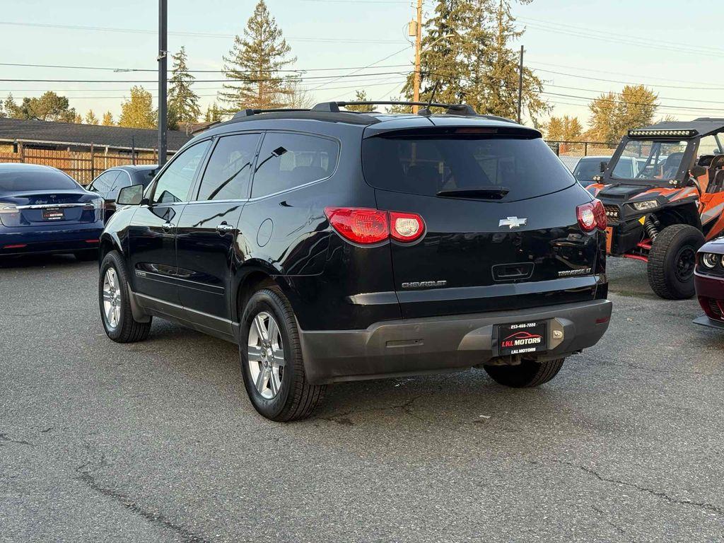 used 2009 Chevrolet Traverse car, priced at $5,950
