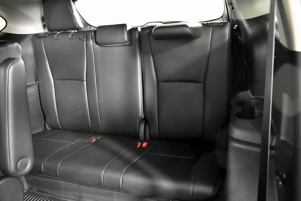 used 2024 Toyota Highlander car, priced at $39,499