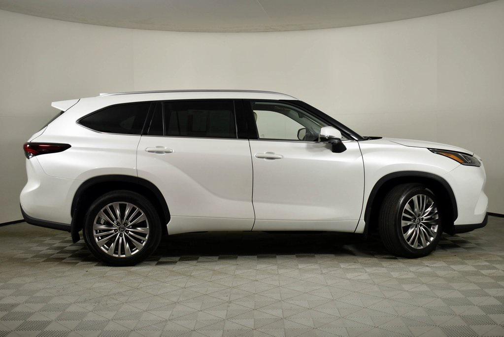 used 2024 Toyota Highlander car, priced at $47,499