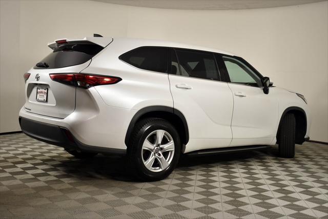 used 2022 Toyota Highlander car, priced at $28,796
