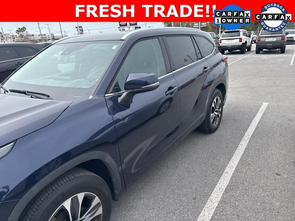used 2021 Toyota Highlander car, priced at $37,932