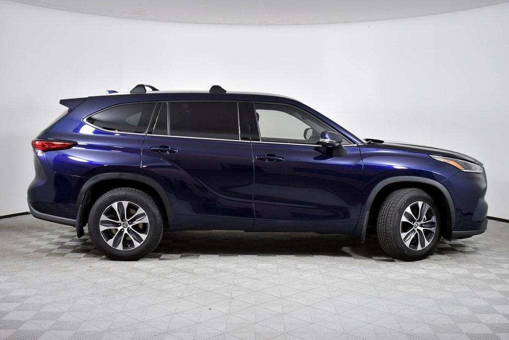 used 2021 Toyota Highlander car, priced at $28,774