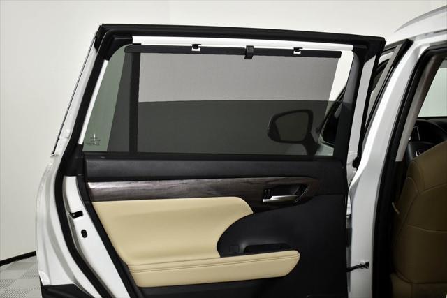 used 2023 Toyota Highlander car, priced at $48,320