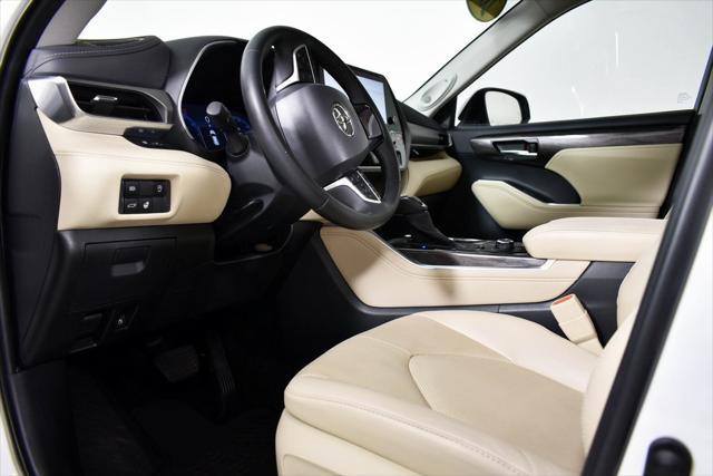 used 2023 Toyota Highlander car, priced at $48,320