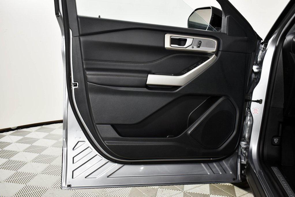 used 2023 Ford Explorer car, priced at $37,998