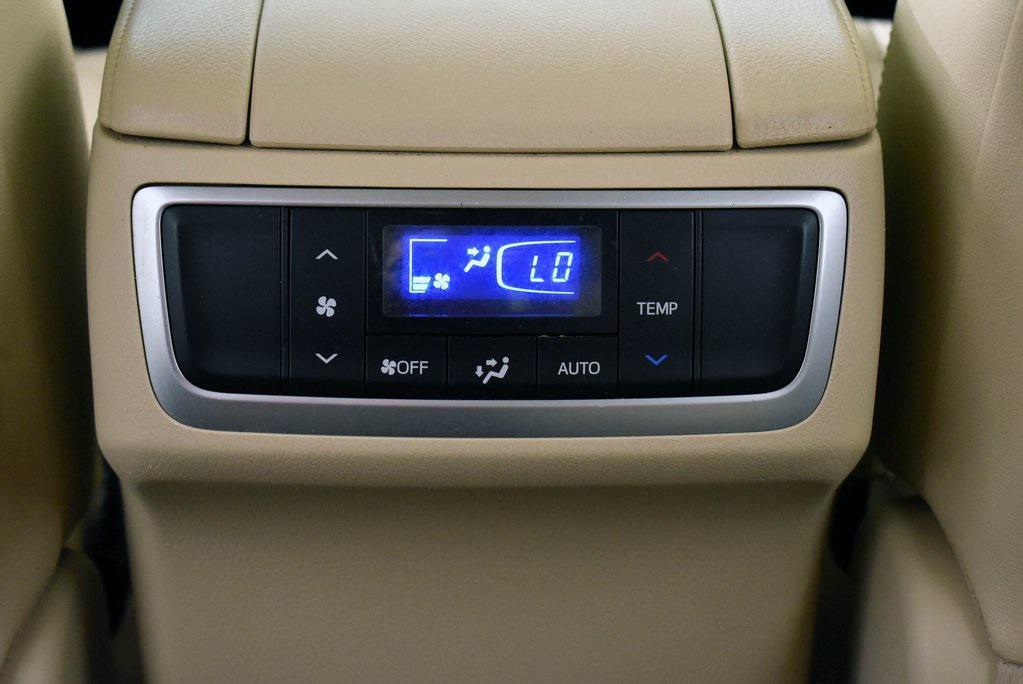 used 2019 Toyota Highlander car, priced at $24,998