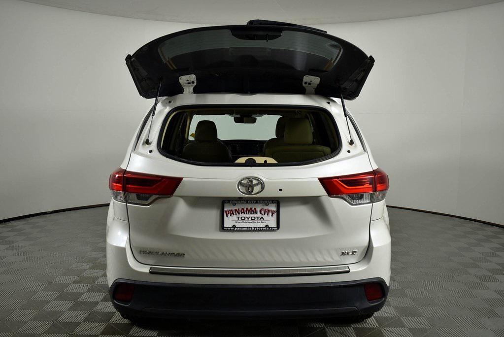 used 2019 Toyota Highlander car, priced at $24,998