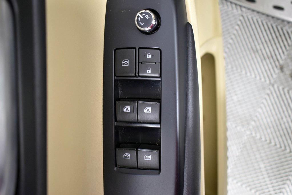 used 2019 Toyota Highlander car, priced at $24,998