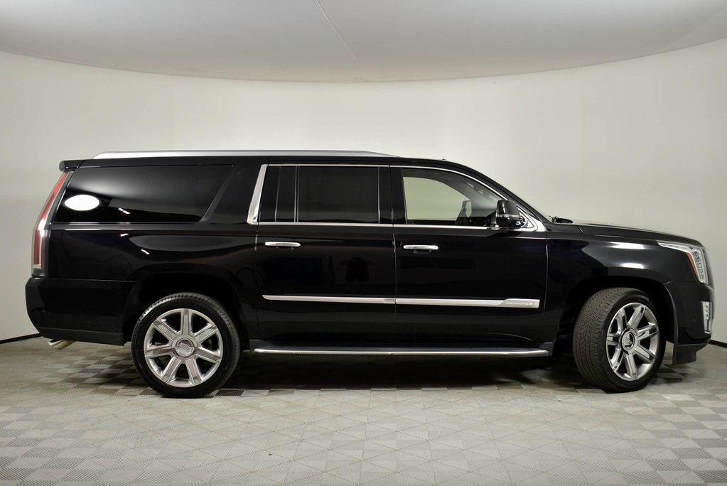 used 2018 Cadillac Escalade ESV car, priced at $32,477