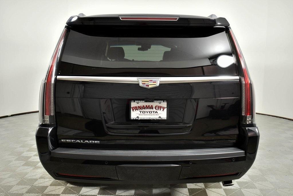 used 2018 Cadillac Escalade ESV car, priced at $32,477