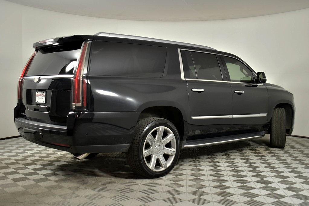 used 2018 Cadillac Escalade ESV car, priced at $32,477