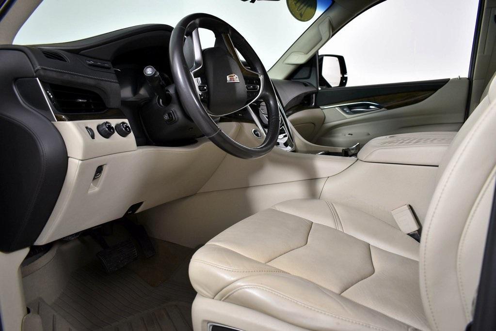 used 2018 Cadillac Escalade ESV car, priced at $32,477
