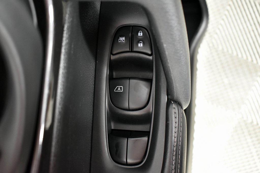 used 2020 Nissan Rogue car, priced at $18,499