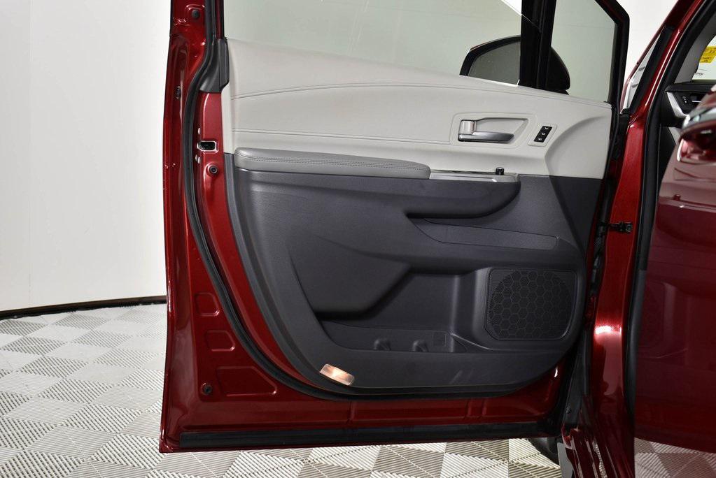 used 2023 Toyota Sienna car, priced at $50,899