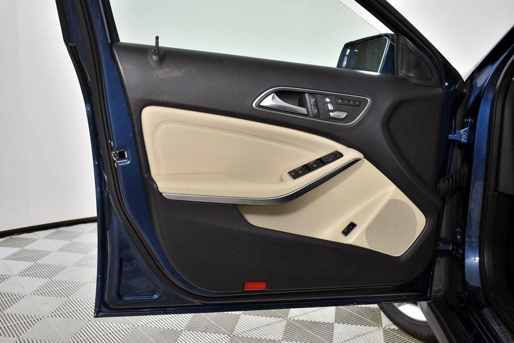 used 2020 Mercedes-Benz GLA 250 car, priced at $23,995