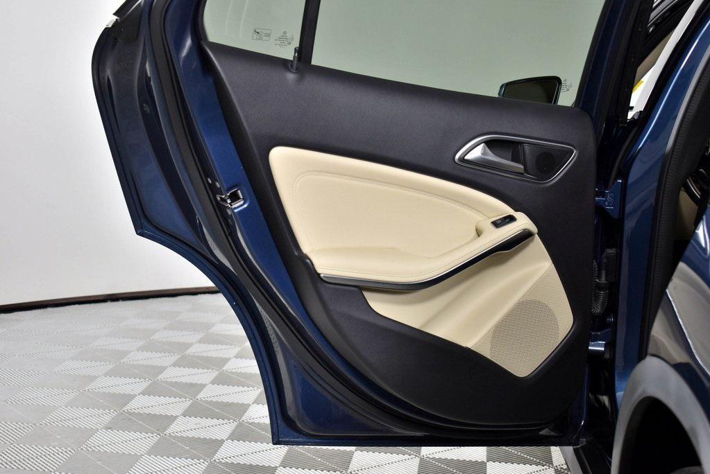 used 2020 Mercedes-Benz GLA 250 car, priced at $23,995