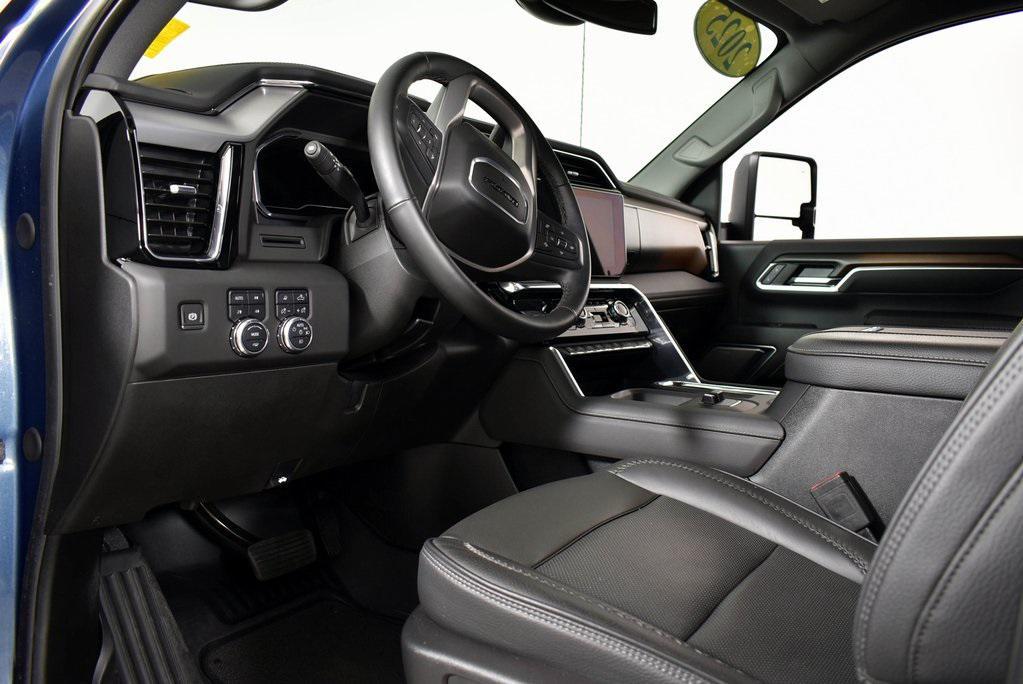 used 2025 GMC Sierra 2500 car, priced at $80,998