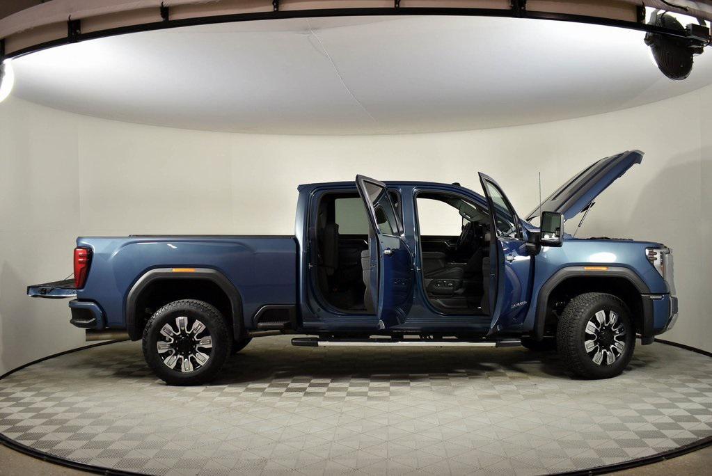 used 2025 GMC Sierra 2500 car, priced at $80,998