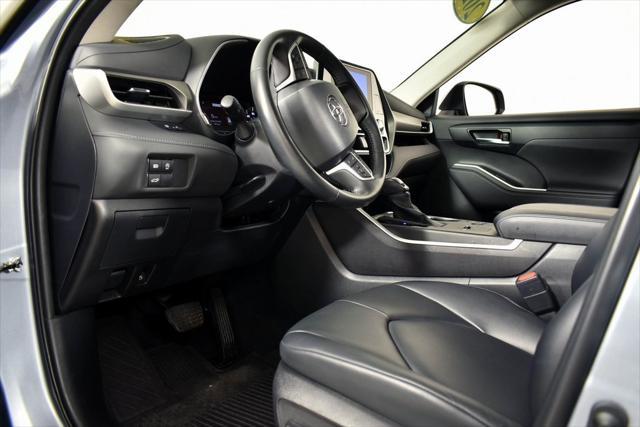 used 2024 Toyota Highlander car, priced at $41,488