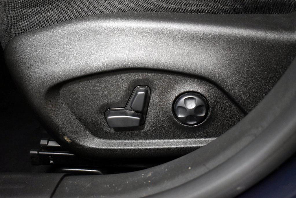 used 2020 Jeep Renegade car, priced at $18,433