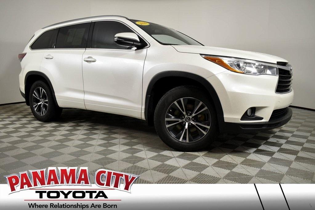 used 2016 Toyota Highlander car, priced at $17,989