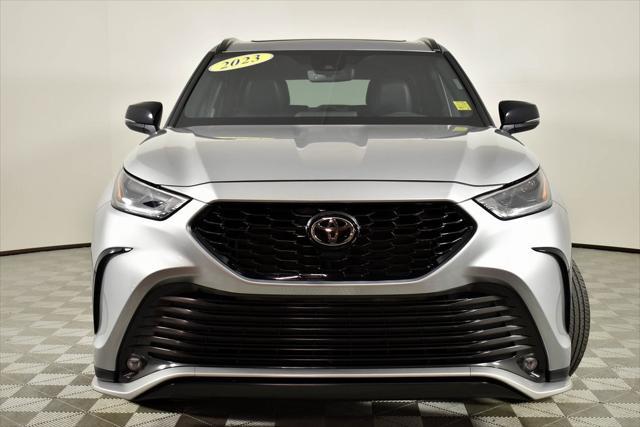 used 2023 Toyota Highlander car, priced at $44,488