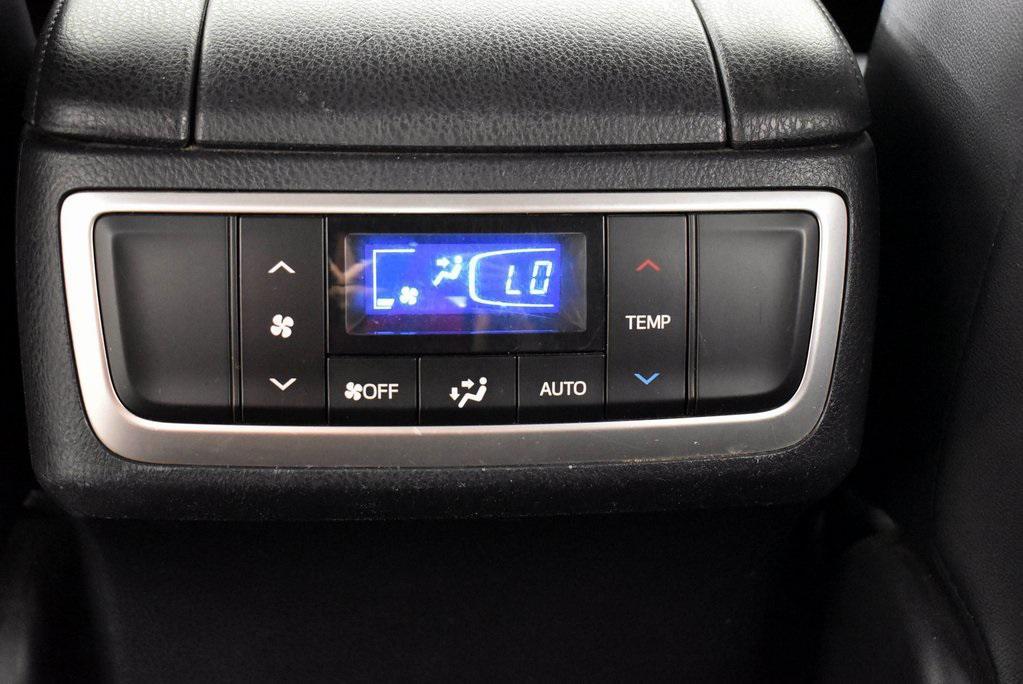 used 2014 Toyota Highlander car, priced at $16,899
