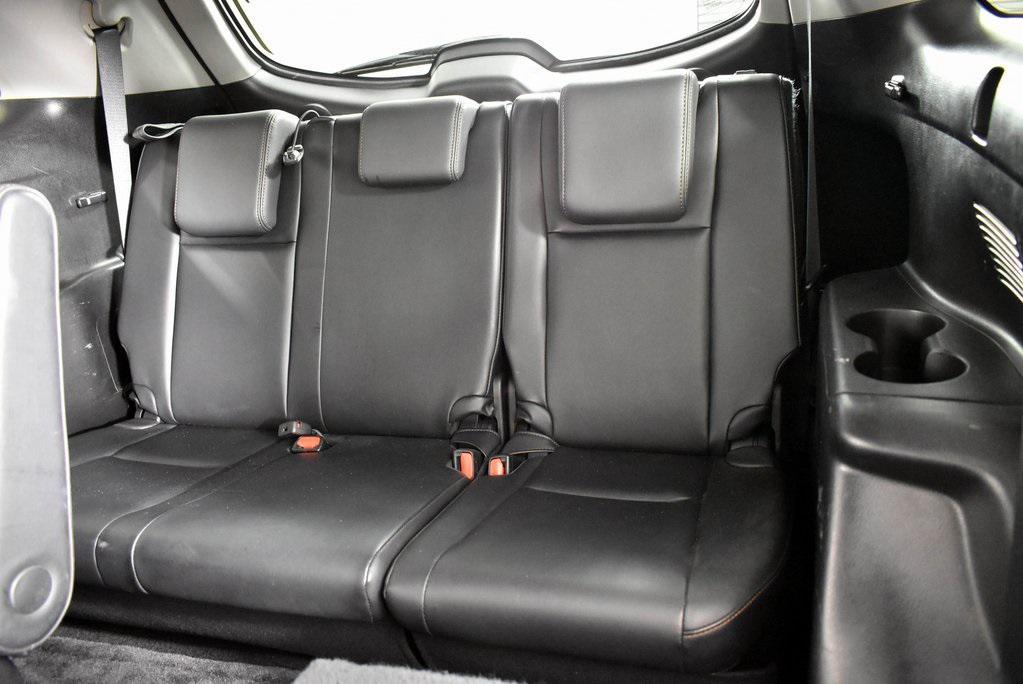 used 2014 Toyota Highlander car, priced at $16,899