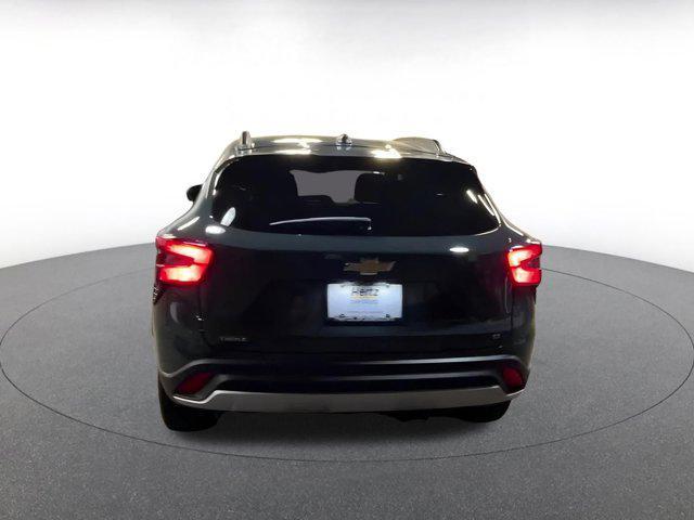 used 2025 Chevrolet Trax car, priced at $20,935