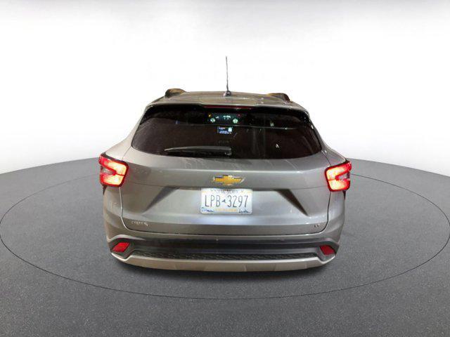 used 2025 Chevrolet Trax car, priced at $20,981