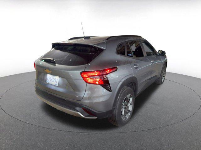 used 2025 Chevrolet Trax car, priced at $20,981