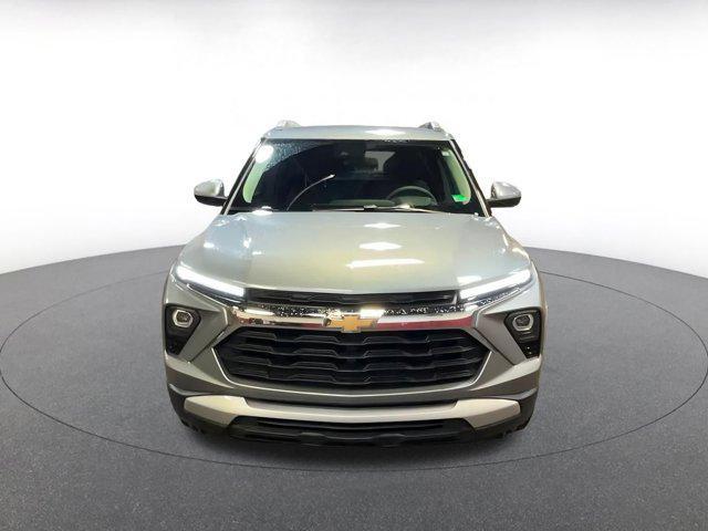 used 2025 Chevrolet TrailBlazer car, priced at $21,888