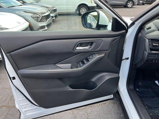 used 2024 Nissan Rogue car, priced at $21,918