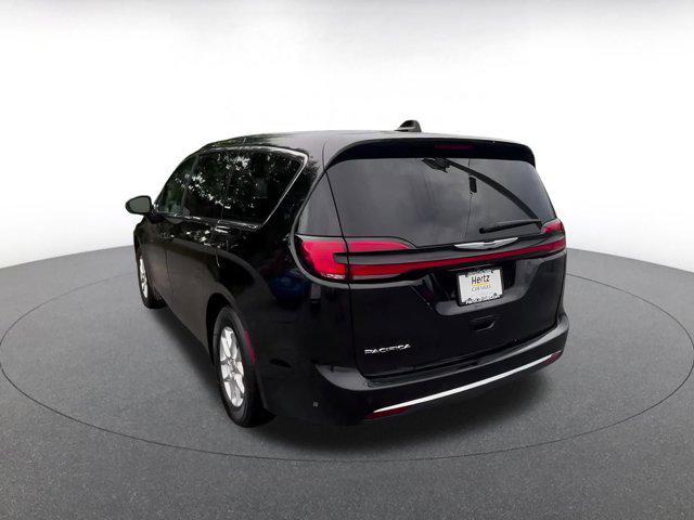used 2024 Chrysler Pacifica car, priced at $31,419