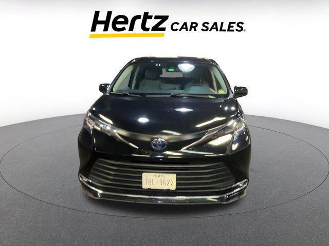 used 2023 Toyota Sienna car, priced at $40,865