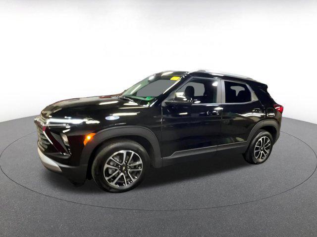 used 2025 Chevrolet TrailBlazer car, priced at $20,460