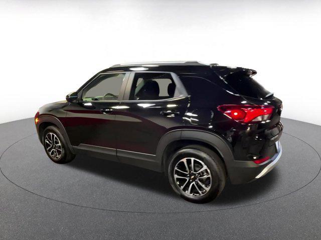 used 2025 Chevrolet TrailBlazer car, priced at $20,460