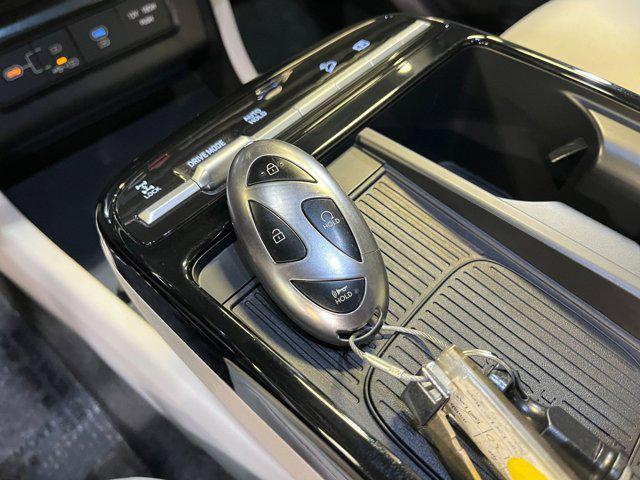 used 2025 Hyundai TUCSON Hybrid car, priced at $26,896