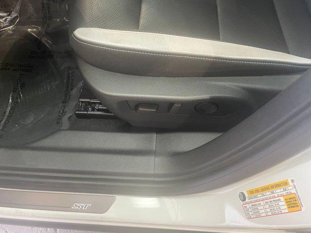 used 2024 Buick Envision car, priced at $28,609
